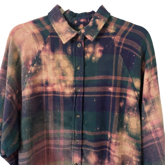 Women's Green Plaid Upcycled Bleached Reworked Unique Button-Down Shirt - XS - Picture 2 of 7